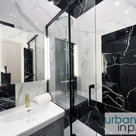 Urban Flat 188 - Stunning 4 Bedroom Flat In Apartment Paris