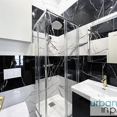 Urban Flat 188 - Stunning 4 Bedroom Flat In Paris