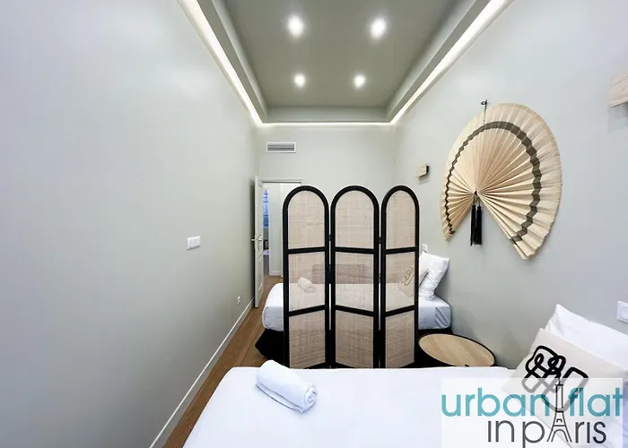 Urban Flat 188 - Stunning 4 Bedroom Flat In דירה *