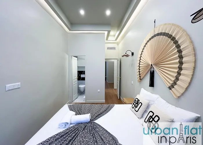 Urban Flat 188 - Stunning 4 Bedroom Flat In