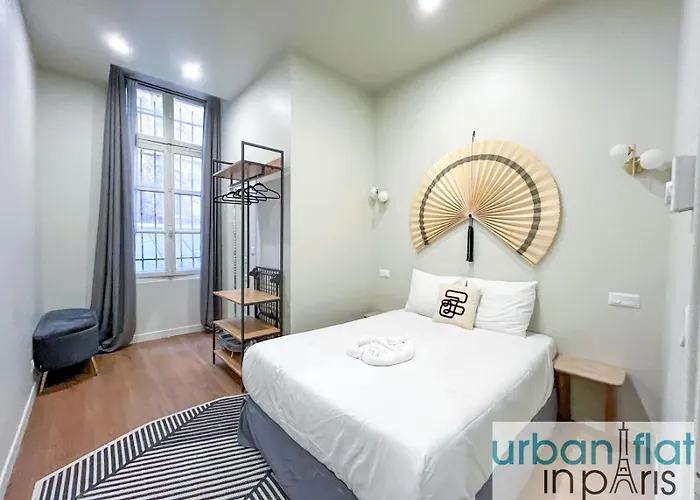 דירה Urban Flat 188 - Stunning 4 Bedroom Flat In *