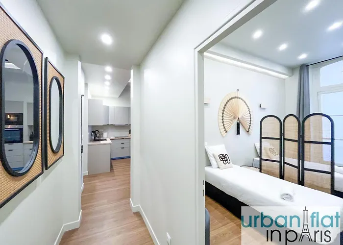 דירה Urban Flat 188 - Stunning 4 Bedroom Flat In פריז