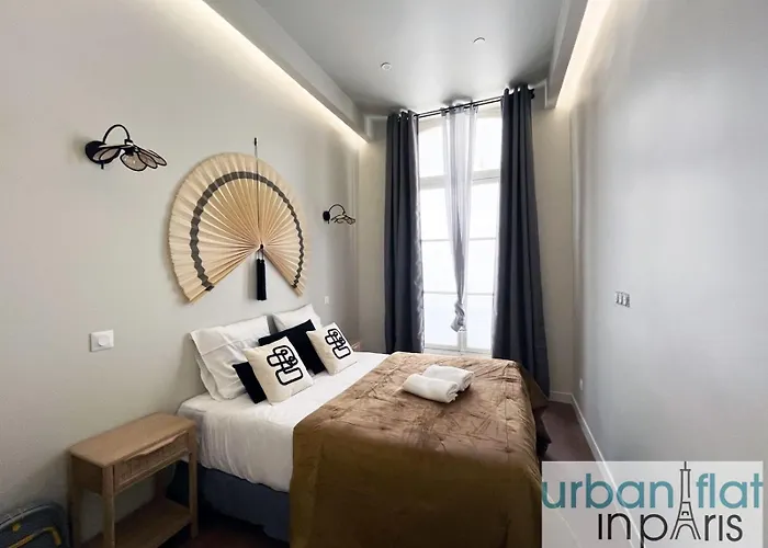 Urban Flat 188 - Stunning 4 Bedroom Flat In